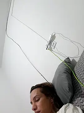 ofjuliaa live sex cam