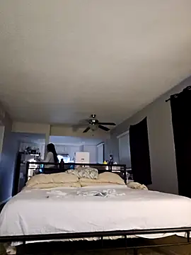 honeeyyy_pot's cam snapshot