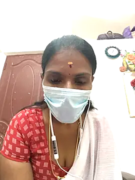 Tamil_Yalini12's cam snapshot