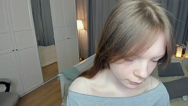 LavenderMitten's cam snapshot