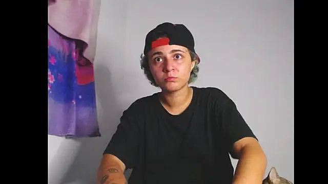 LittleMikeUwU's cam snapshot