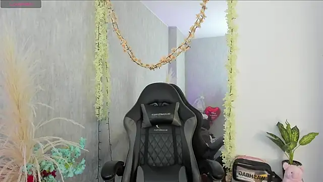 ValerySilva's cam snapshot