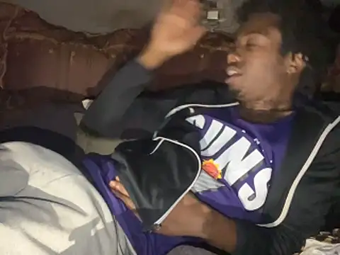 SlimeCrownzOut5's cam snapshot