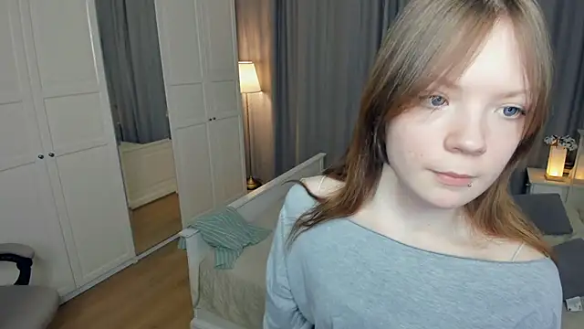 LavenderMitten's cam snapshot