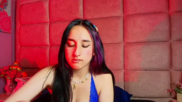 CharlotteStuart's cam snapshot