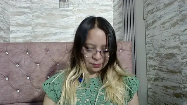 sami_1_8's cam snapshot