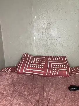 Bellabootie's cam snapshot