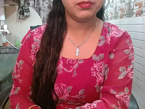 LovingPihu's cam snapshot