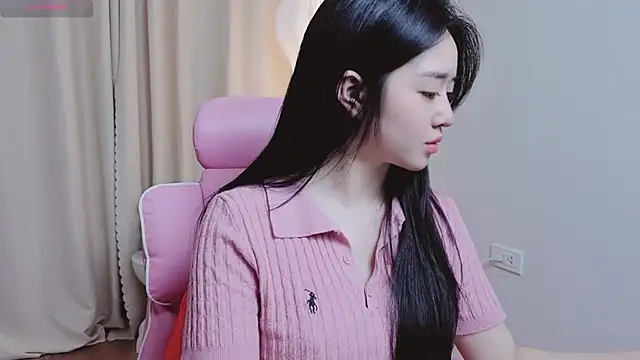 Miu-999 live sex cam