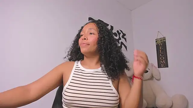 Nia13's cam snapshot