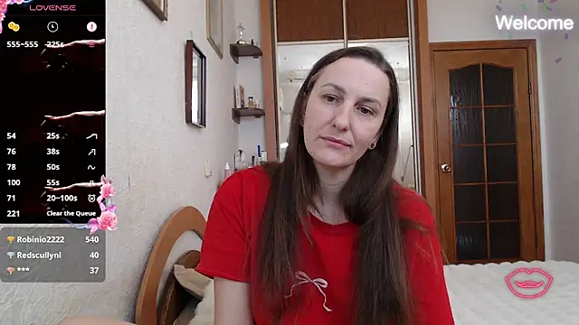 Yevgeshka-Milashka live sex cam