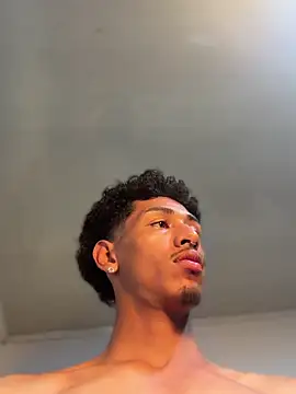 Leon_Creed's cam snapshot