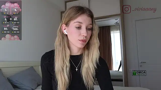 viviaaany's cam snapshot