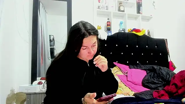 Sweet-Suck69 live sex cam