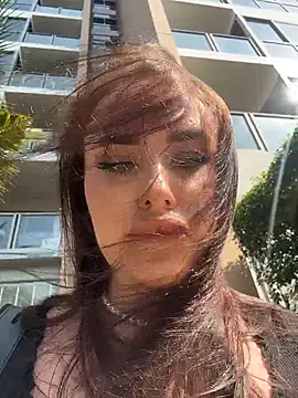 KiraSunshine live sex cam
