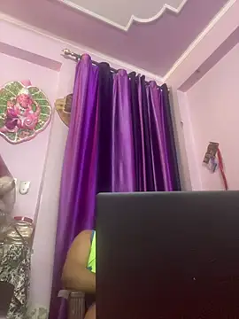 Dick_6inches_Delhi live sex cam