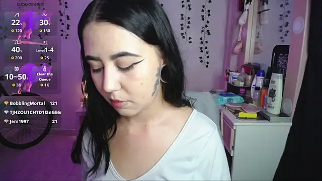 iris_sky's cam snapshot