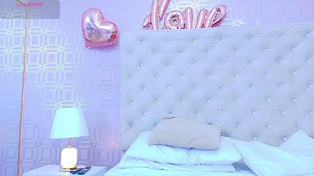 Samanta_Isel's cam snapshot