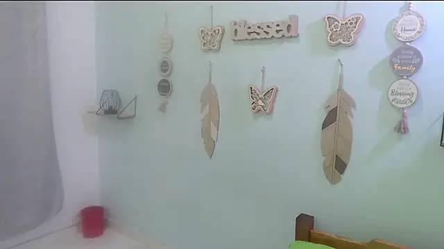 ashlyanaldeep18's cam snapshot