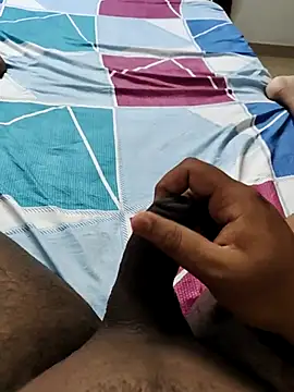 Mallu_Curator live sex cam
