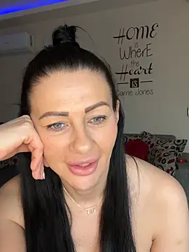 IRISWHITE17 live sex cam