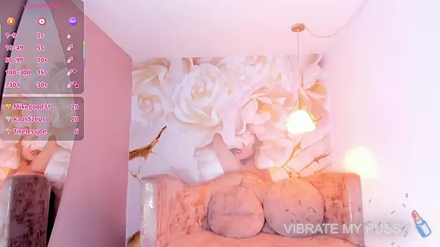 nylaroyale_cr's cam snapshot