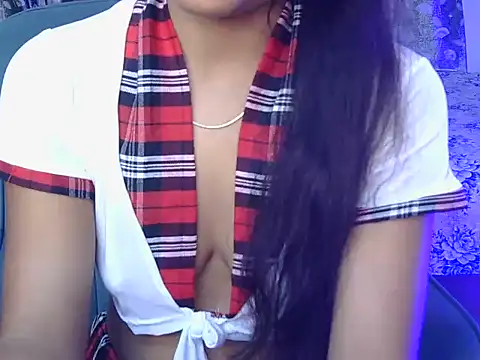 alaviya-19's cam snapshot