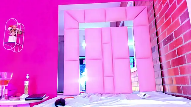 Baby_doll_XOXO live sex cam