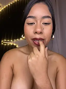 Katty_honey_'s cam snapshot