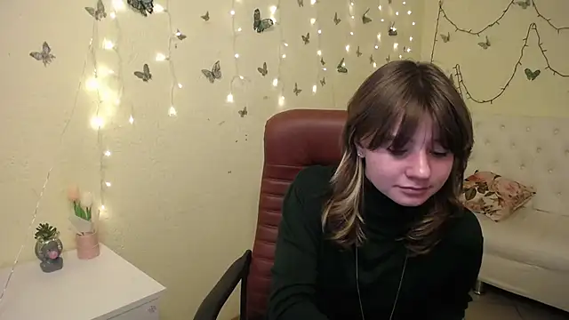 AnnaWest_'s cam snapshot