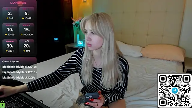 Valerie_Woods's cam snapshot