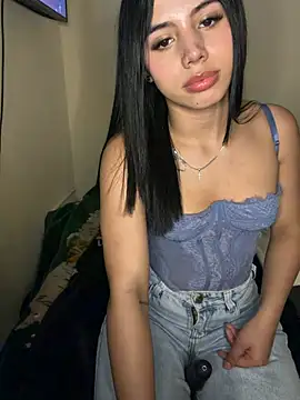 Laura-Khalifa live sex cam