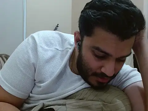 robintoit live sex cam