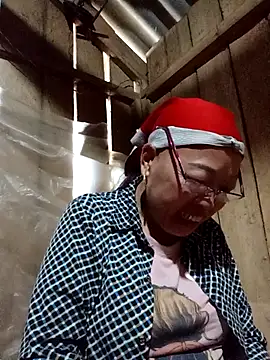 Agnes-baby's cam snapshot