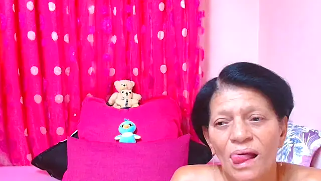 SLUTTYROXY's cam snapshot