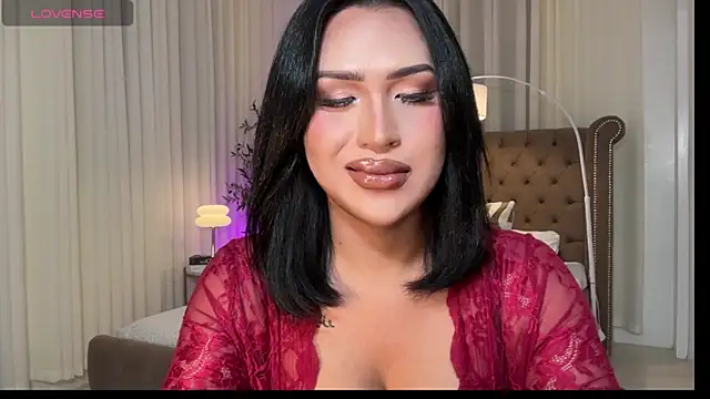 Your_Majesty_Tyra live sex cam