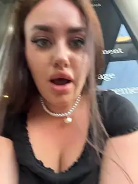 KiraSunshine live sex cam