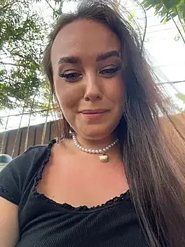 KiraSunshine live sex cam