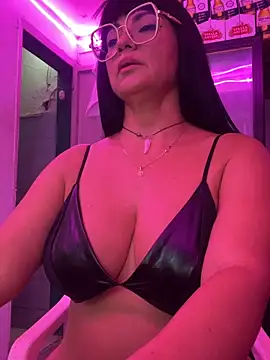 Hot_beauty__ live sex cam