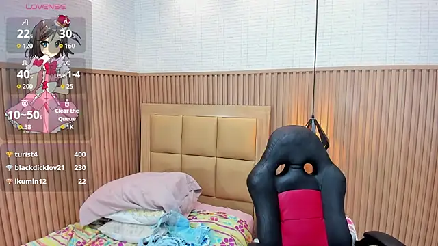 LOLAMAXI live sex cam