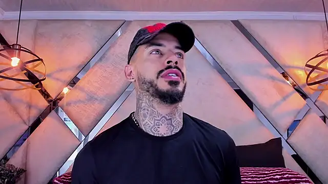 VinzenzRizzo live sex cam