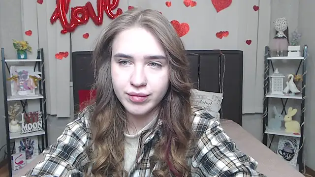 LauraHlot live sex cam