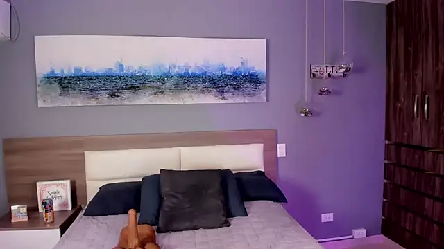 Ashly_hills live sex cam