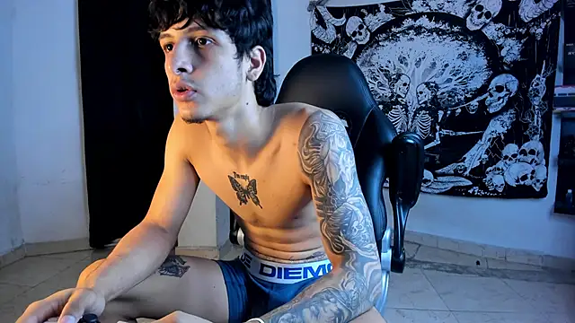 Snakebutterfly live sex cam