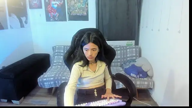 Candy__Girll18's cam snapshot