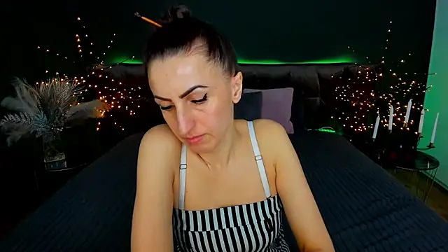 Rebecca_Diamond live sex cam