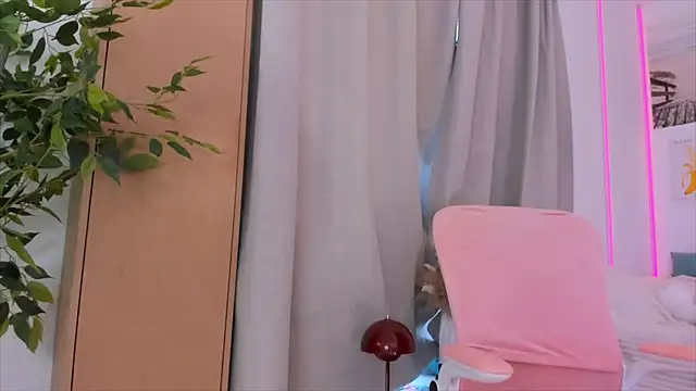 Lily_Young live sex cam