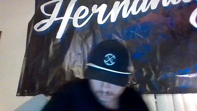 Tallhungandcloudy's cam snapshot