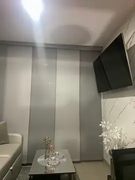 LARIANA_RIVERA23 live sex cam