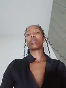 MsParisSmith's cam snapshot